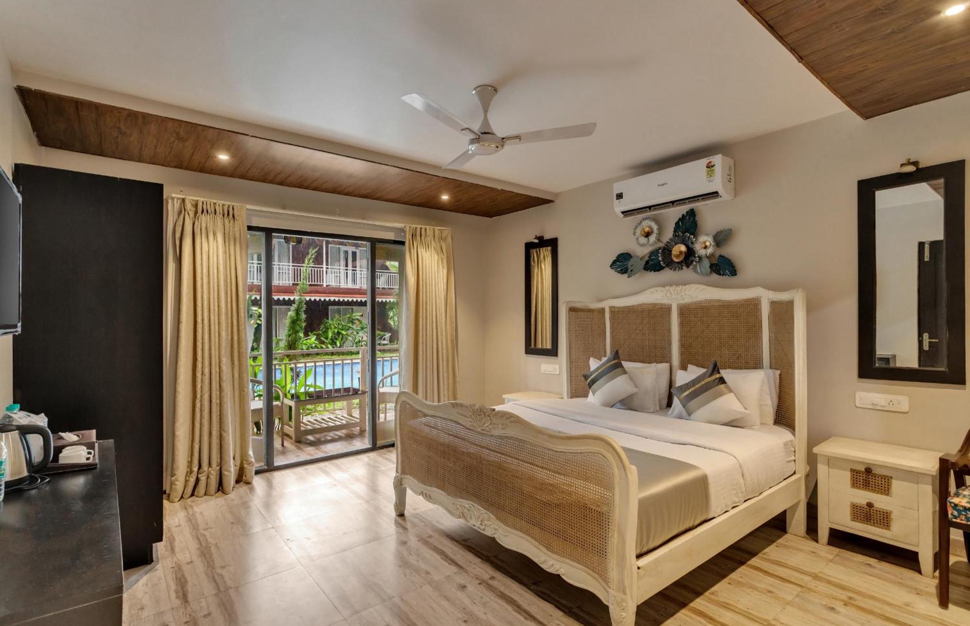 Skon Morjim Beach Resort By Orion Hotels Goa Velha Esterno foto