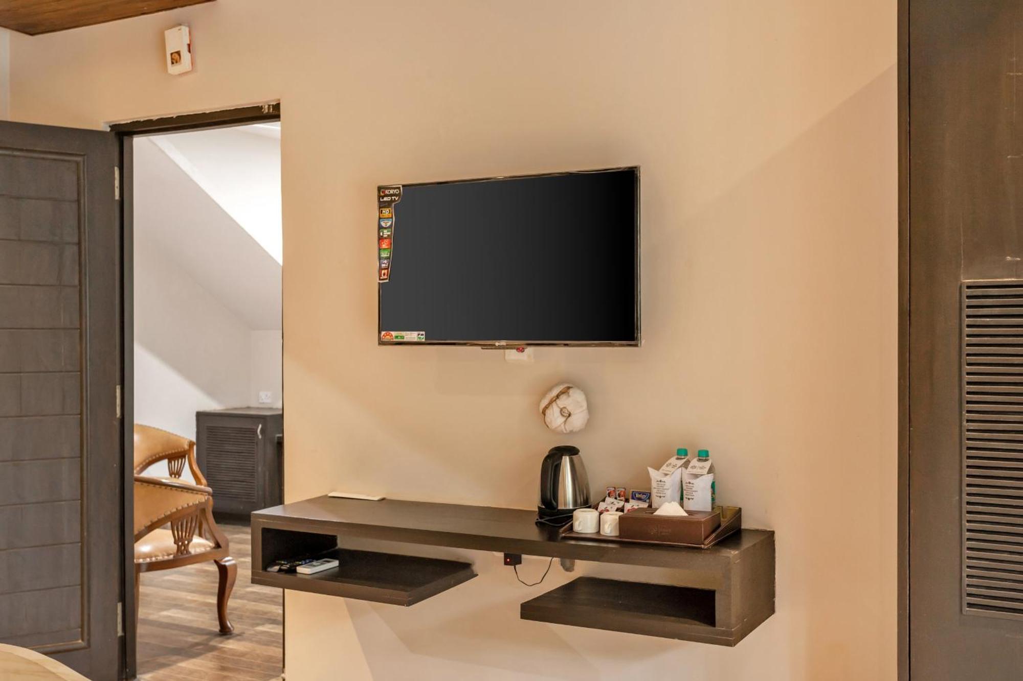 Skon Morjim Beach Resort By Orion Hotels Goa Velha Esterno foto